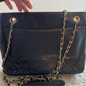 Authenticated CHANEL Lambskin Quilted Shoulder Bag